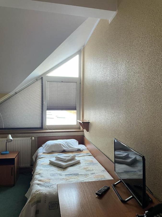 Hotel Sens Mierzyn  Extérieur photo