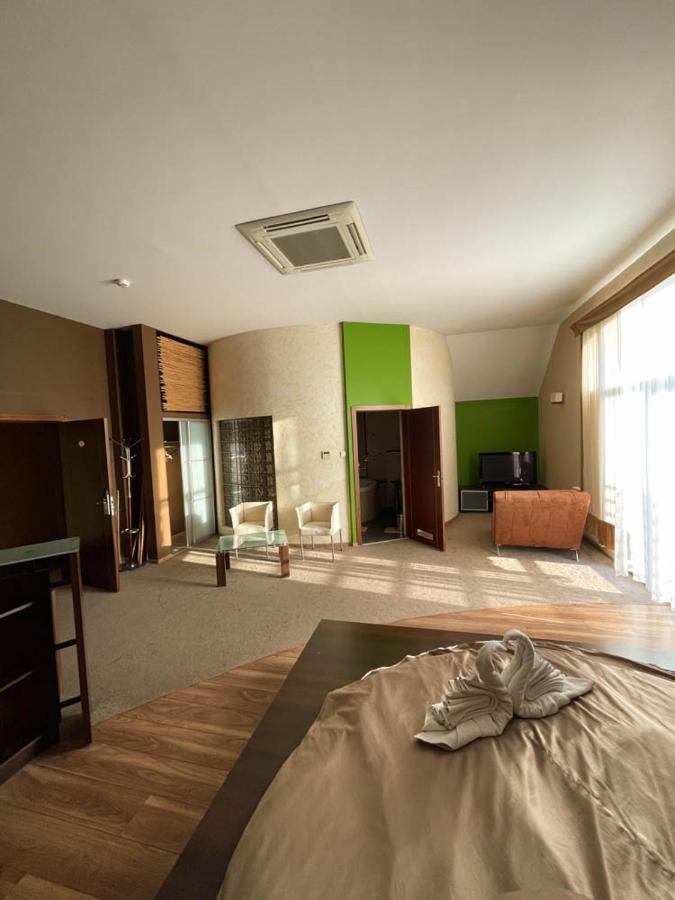 Hotel Sens Mierzyn  Extérieur photo
