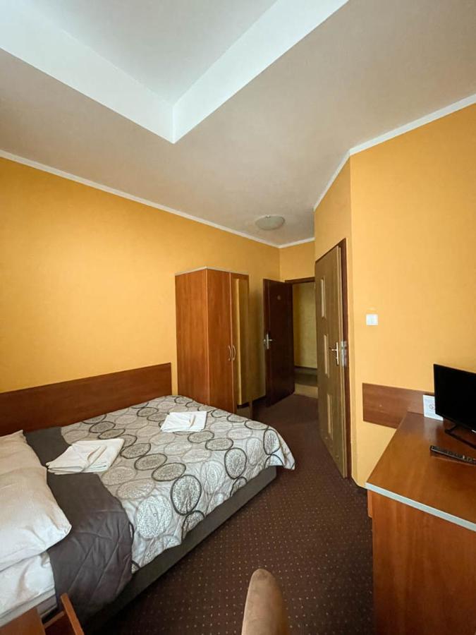 Hotel Sens Mierzyn  Extérieur photo