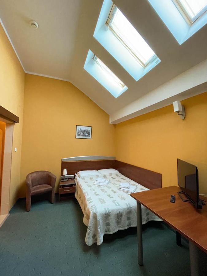 Hotel Sens Mierzyn  Extérieur photo