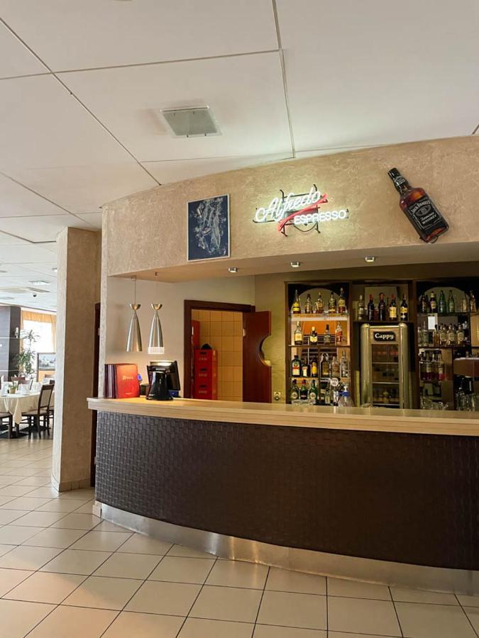 Hotel Sens Mierzyn  Extérieur photo