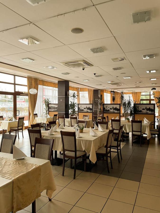 Hotel Sens Mierzyn  Extérieur photo